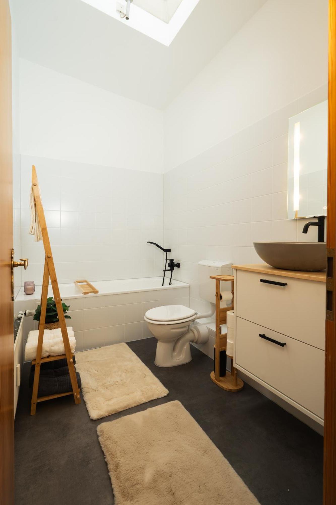 Staywell - Lichtdurchflutetes Apartment Mit Terasse ベルリン エクステリア 写真